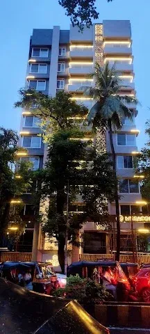 3 BHK Flat for Sale in Vile Parle West sv road Opposite Bata showroom