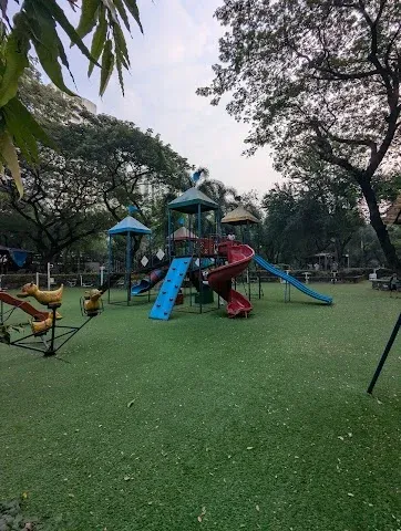 4 BHK Flat for Sale in Kailash Nagar