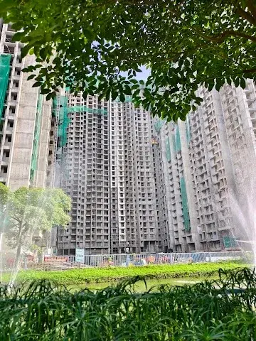 2 BHK Flat for Sale Near ,R Galleria