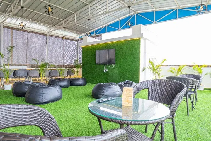 Flat for Rent in 1600