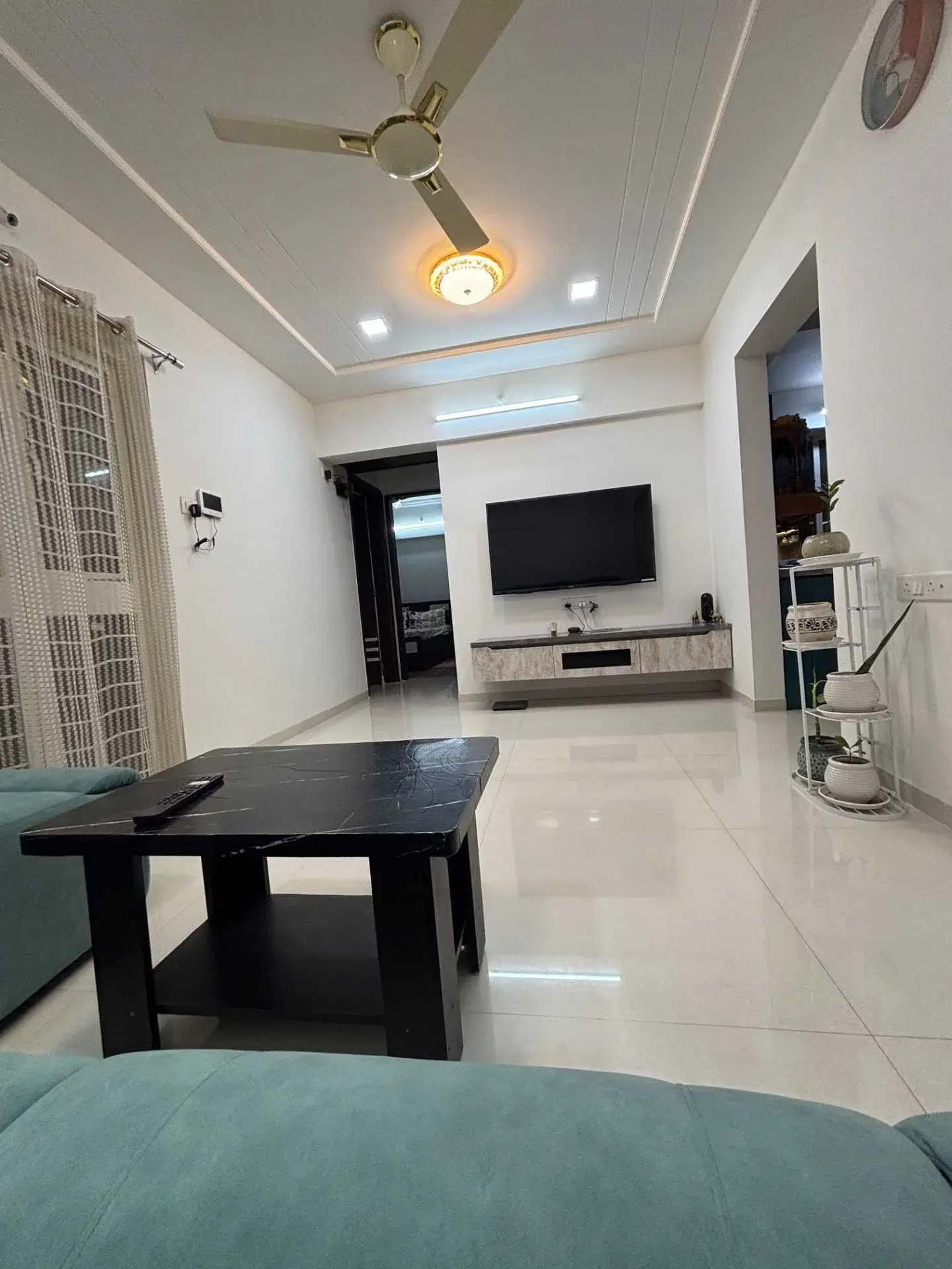 2 BHK Flat for Rent in Kate Wasti