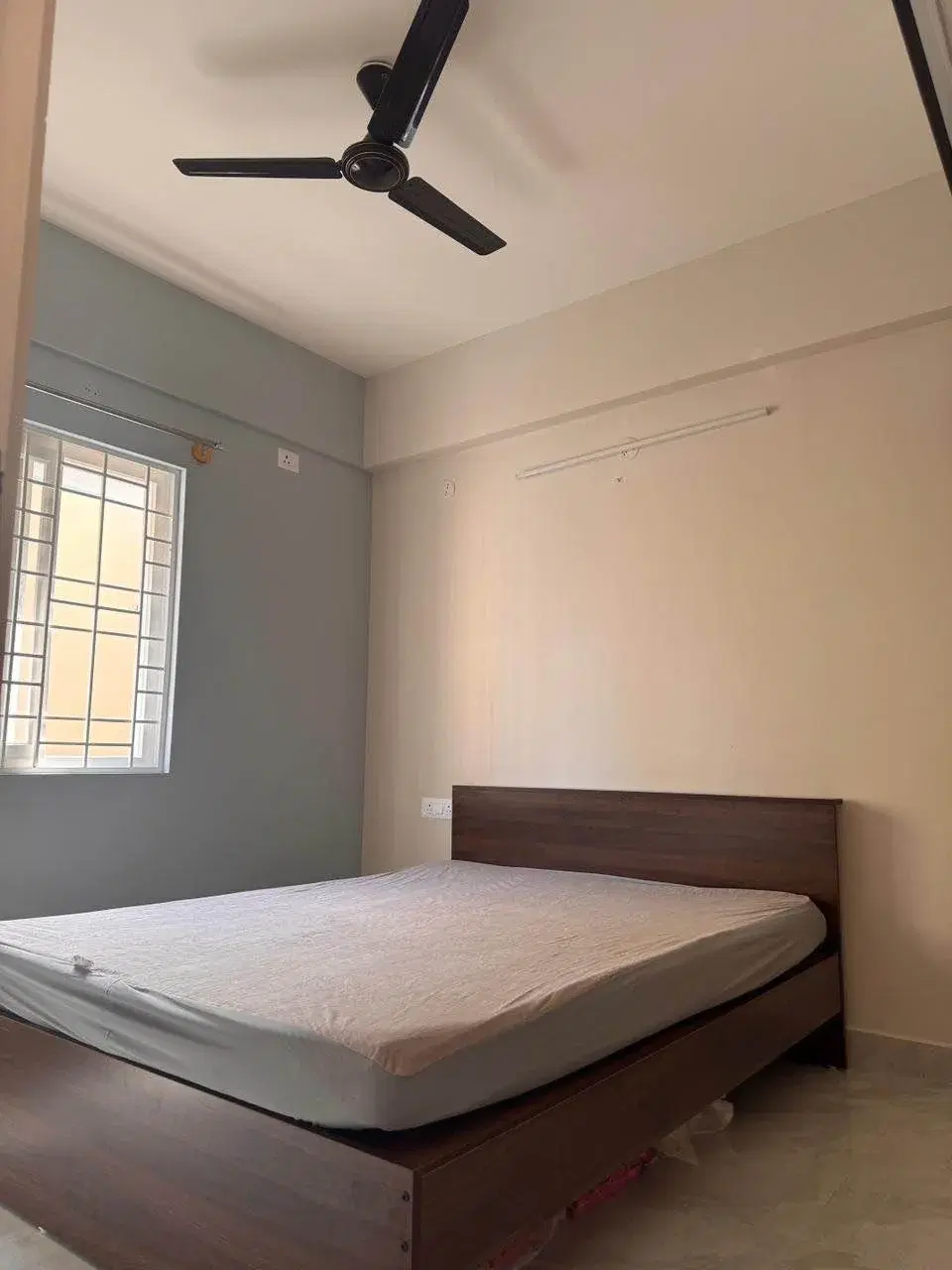 1 BHK Flat for Rent in #55/2 next to Ambika avenue apartments behind Kanthi sweets road Maruthi Nagar off Sarjapur main road kaikondrahalli