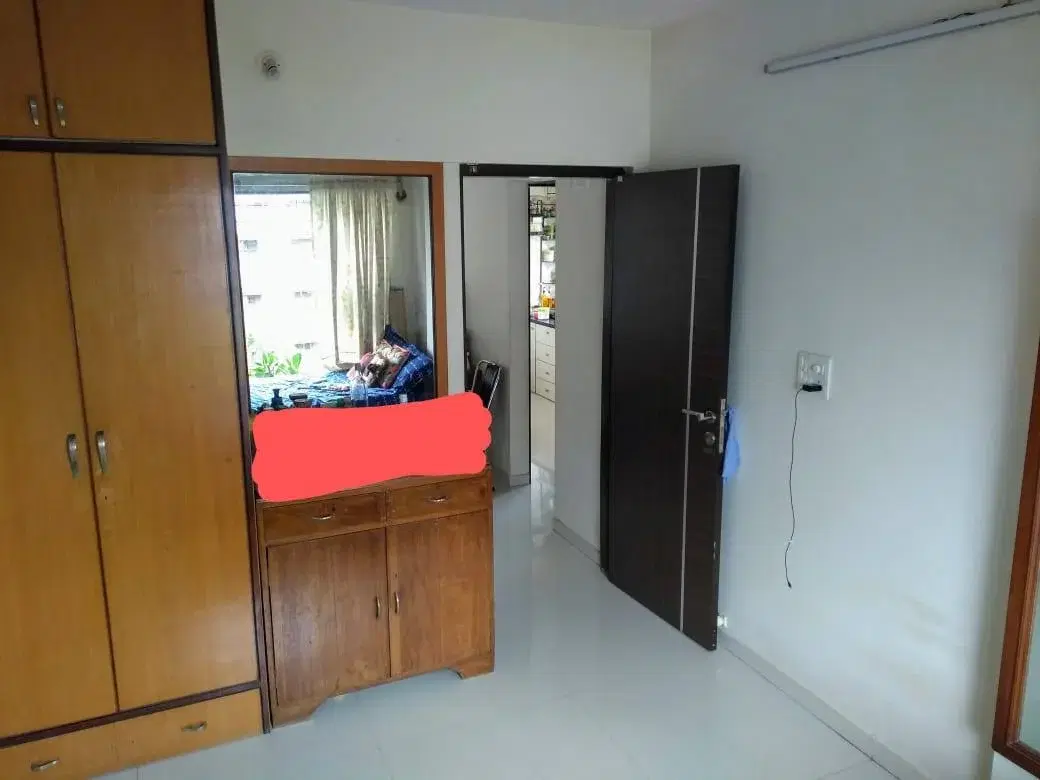 1 BHK Flat for Rent in Malad West Marve road near orlem church and mith chowky metro station