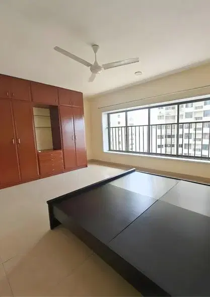 4 BHK Flat for Rent in Prabhadevi