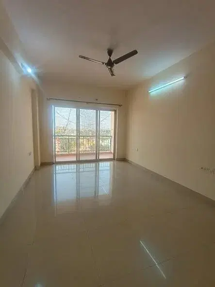 3 BHK Flat for Rent in Hosa Road