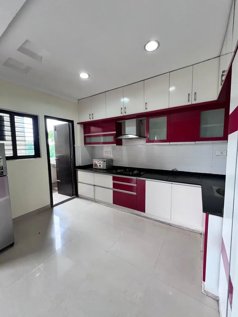 Single Occupancy for Female in 3 BHK Flat for Rent Near Manyata Tech Park