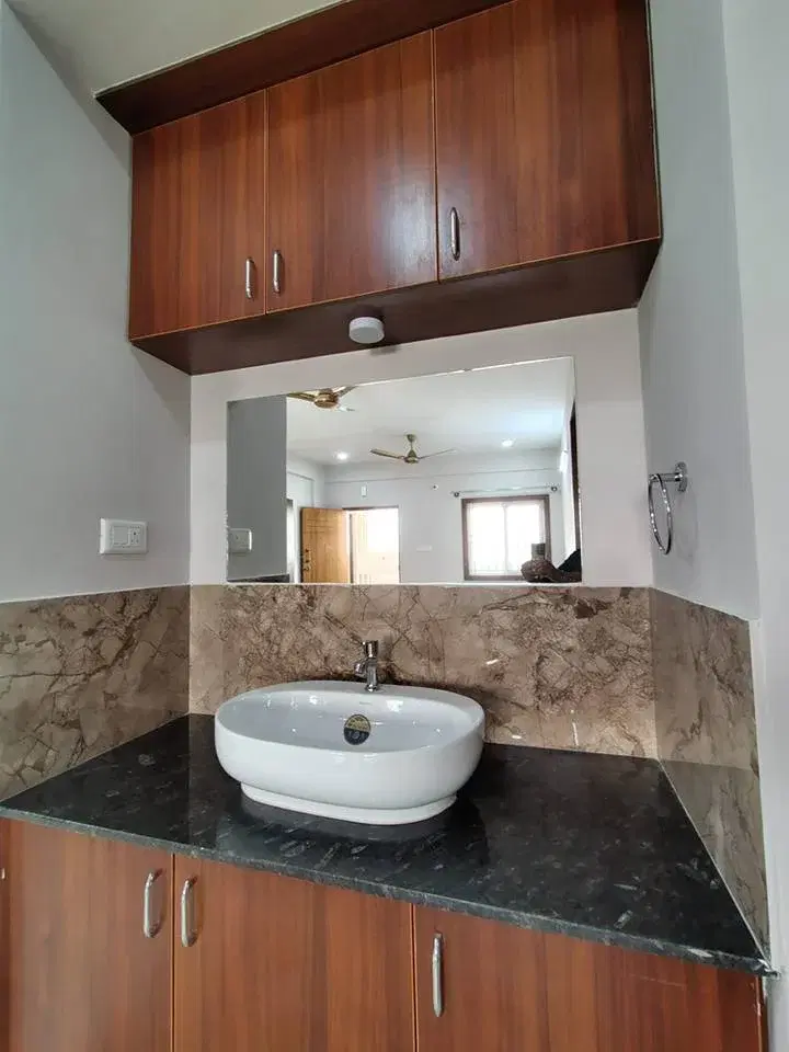 2 BHK Flat for Rent in Singasandra Near HSR Layout