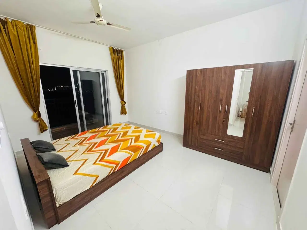 2 BHK Flat for Rent in Gunjur Road Near to Kadubeesanahalli