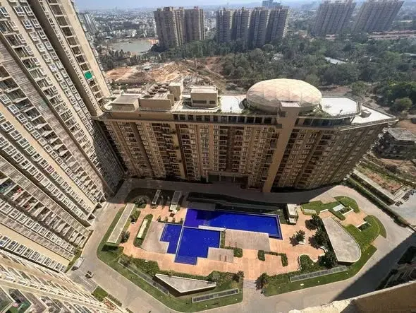 3 BHK Flat for Rent in Bhartiya City near Bhartiya City Mall & IT parks