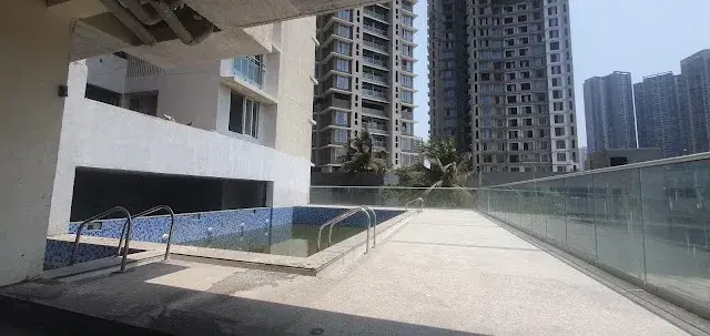 Flat for Rent in Goregaon west