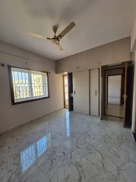 2 BHK Flat for Rent in kudlu gate metro station near hsr layout 2km