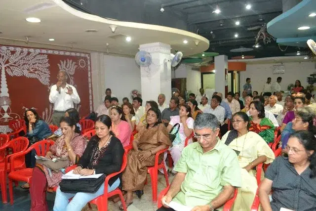 1 BHK Flat for Sale in OSHIWAVRA METRO STATION ( OSHIWAVRA PARK)