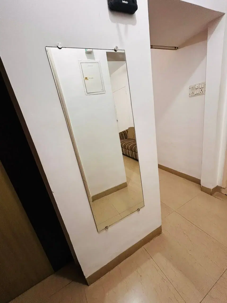 Single Occupancy for Male in 4 BHK Flat for Rent in Andheri West