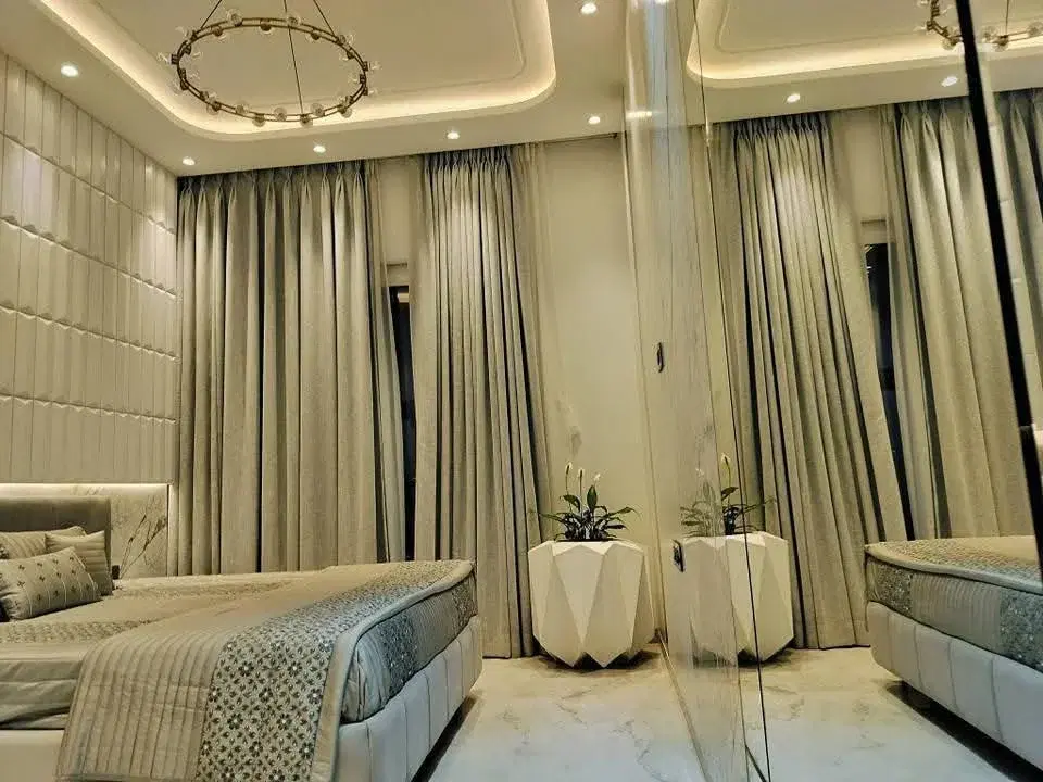 2 BHK Flat for Sale in Bandra West