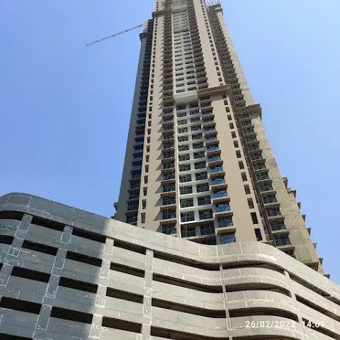 2 BHK Flat for Sale in New Link Road