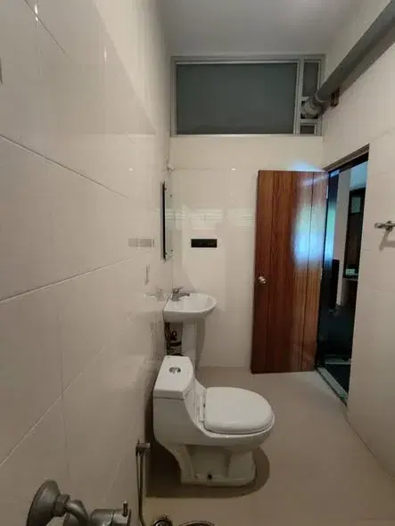 1 BHK Flat for Rent in in between Frazer Town and MG road. 2 kms from MG road