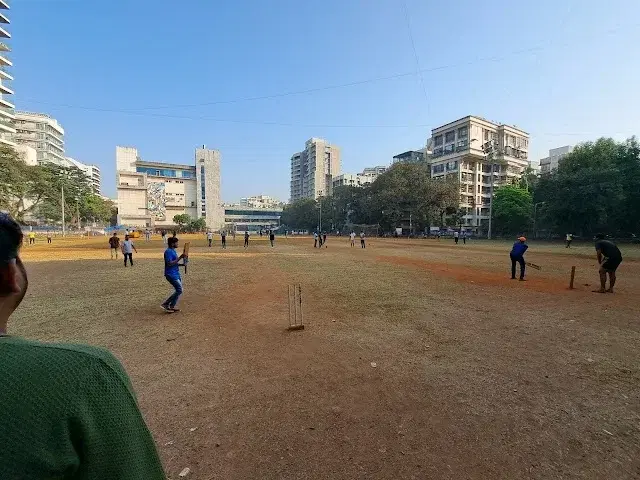 4 BHK Flat for Sale NEAR KHAR GYMKHANA