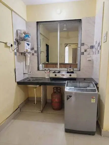 1 BHK Flat for Rent in Seawood Sector 36 West