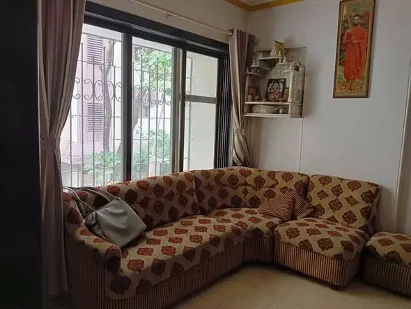 Double Occupancy for Female in 2 BHK Flat for Rent in Vile Parle East