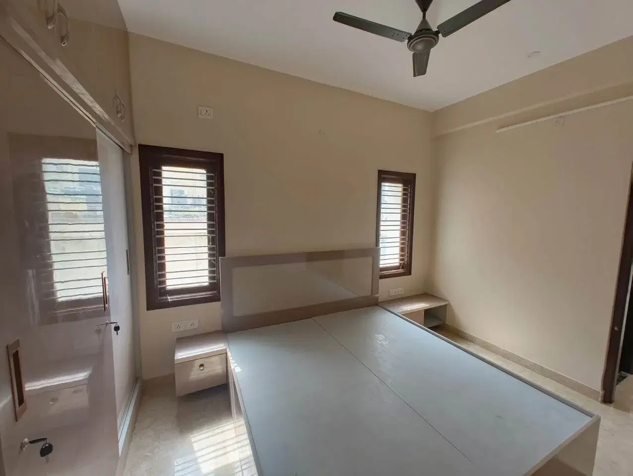 2 BHK Flat for Rent in INDIRANGAR near metro station 80 ft road New Thippasandra
