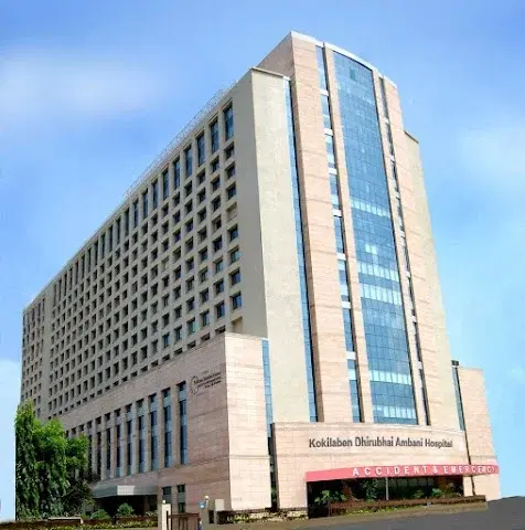 Commercial Space for Rent in Andheri West Opp Kokilaben Hospital Lane