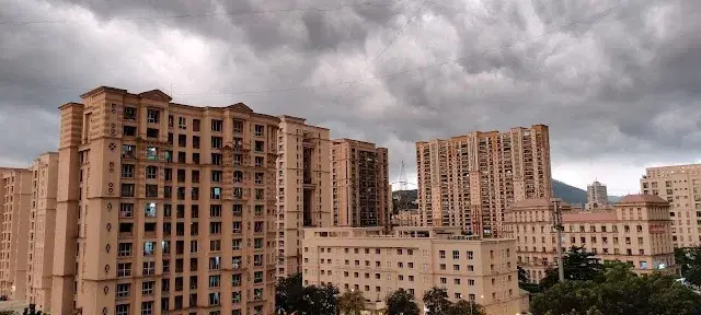 2 BHK Flat for Sale in Hiranandani Estate