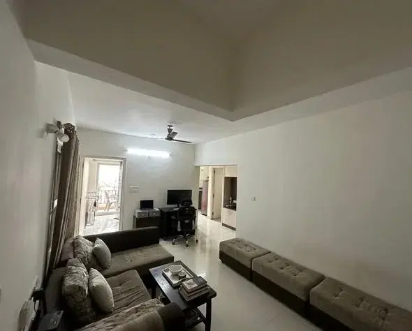 2 BHK Flat for Rent in Gajanana Sumuk Apartment