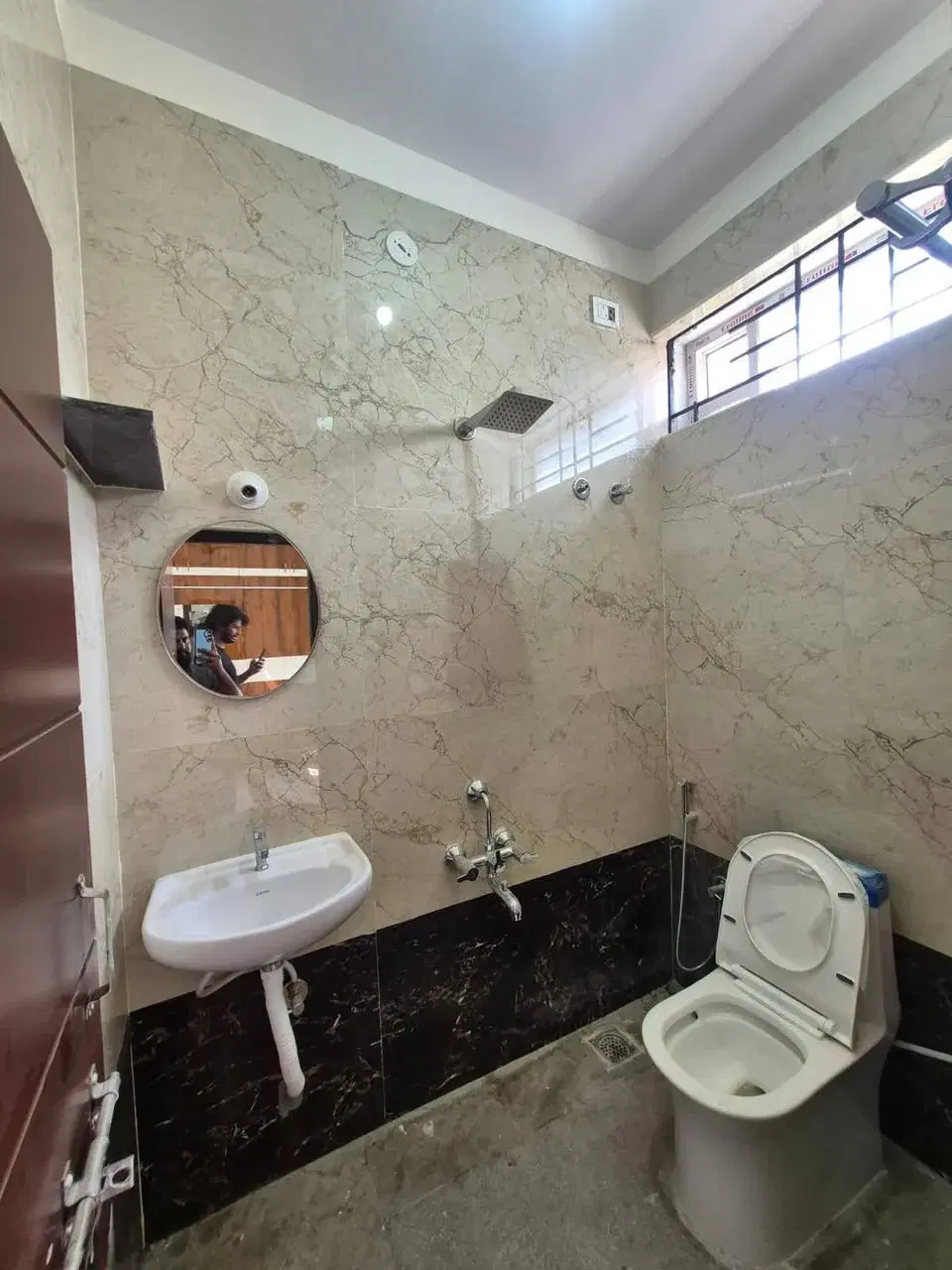 2 BHK Flat for Rent in Very Near to HSR Layout