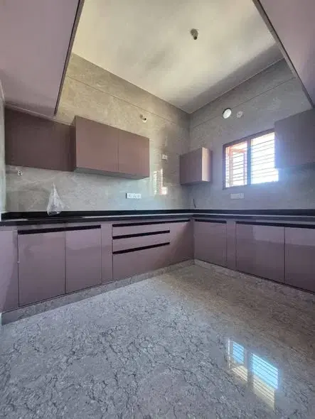 2 BHK Flat for Rent in kudlu gate metro station near hsr layout