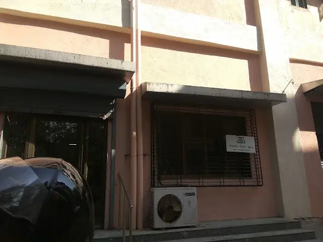 4 BHK Flat for Rent in Khar (W)