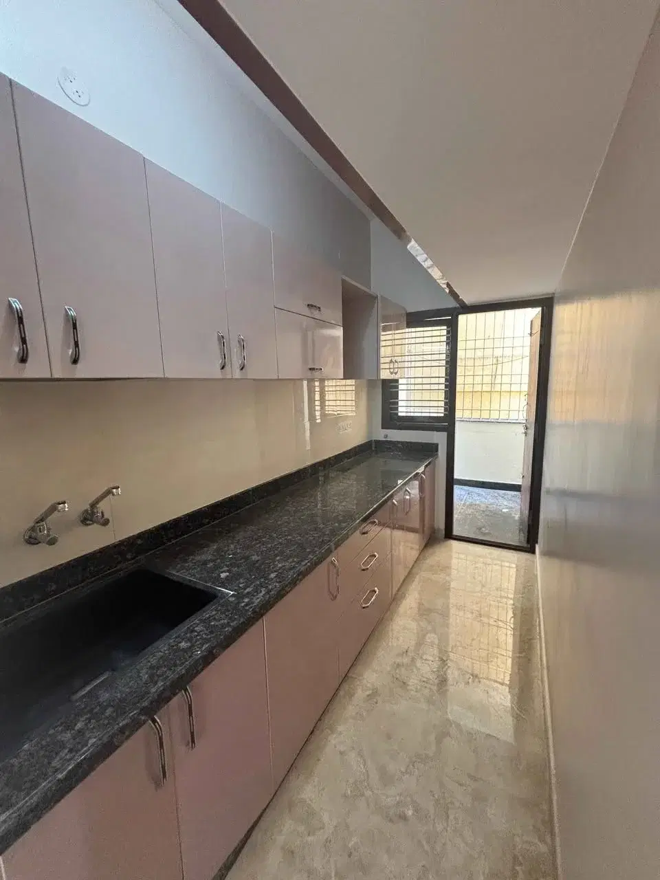 1 BHK Flat for Rent in INDIRANAGAR 80 ft road New Thippasandra