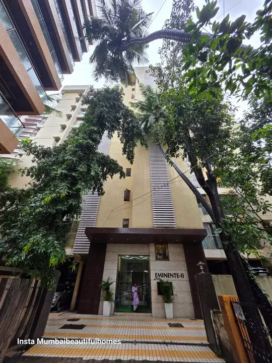 3 BHK Independent House for Rent in Khar Private Road