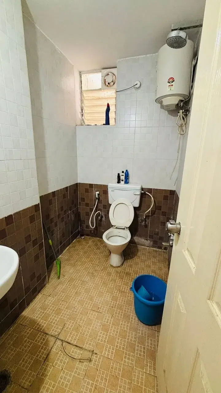 2 BHK Flat for Rent in Parimala Trinity Apartments