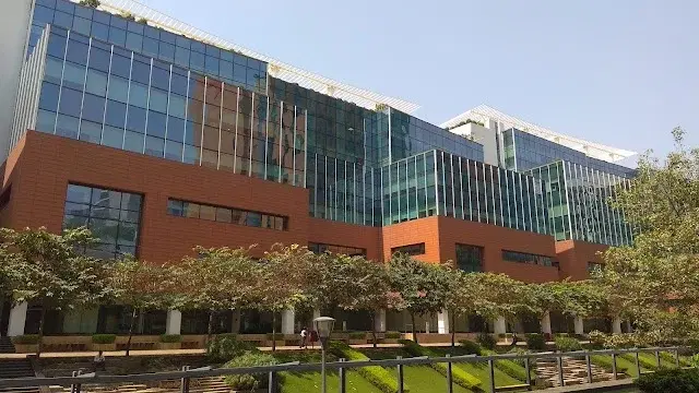 Single Occupancy for Female in 1 BHK Flat for Rent in Goregaon East near nesco Nirlon