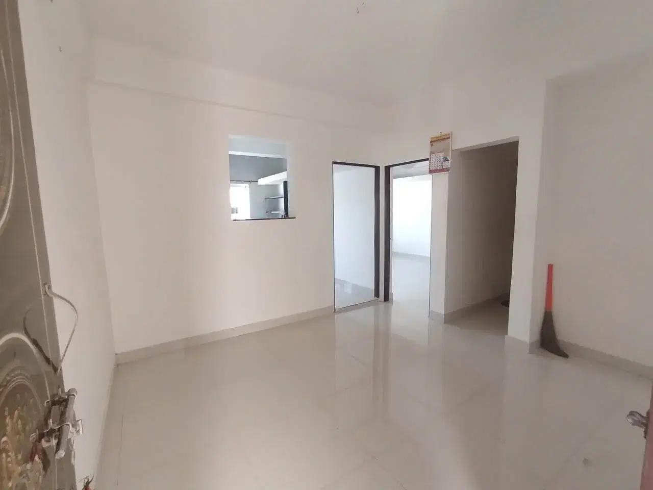 1 BHK Flat for Rent in L B S Road