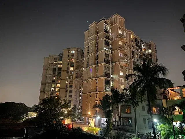 4 BHK Flat for Sale in Golf Scappe